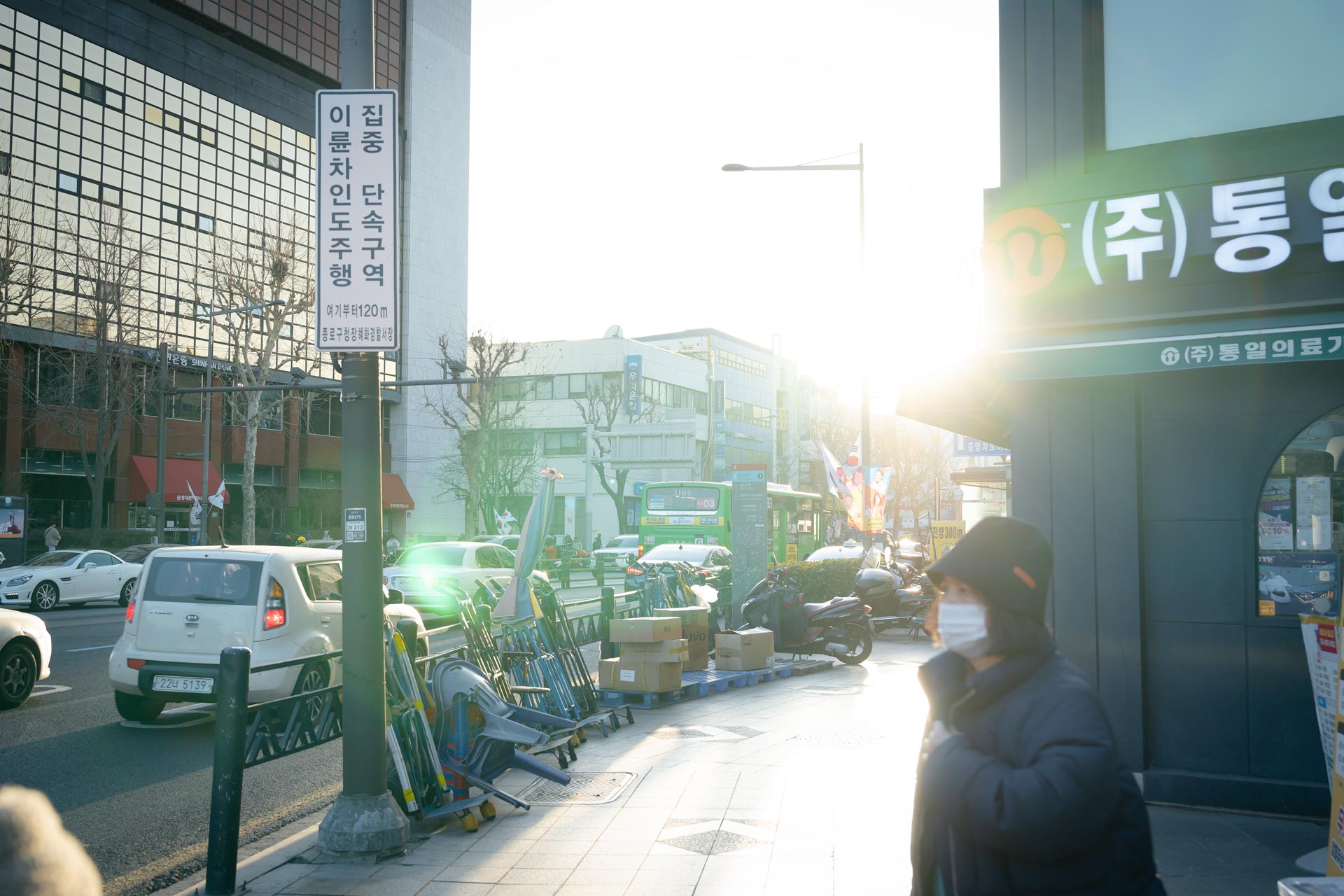 sunset in the streets of seoul